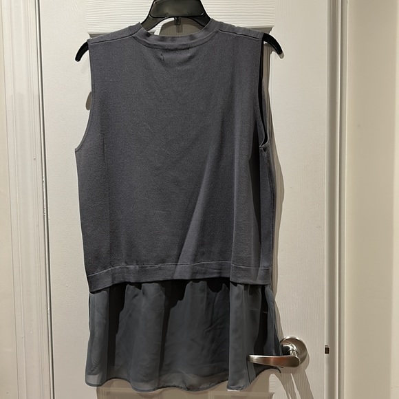 NWOT Bailey Short sleeve Grey 2 in one - Picture 2 of 2